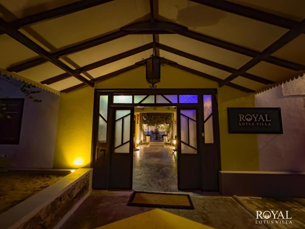Royal Lotus Villa - Full Villa Rate Unawatuna Exterior photo