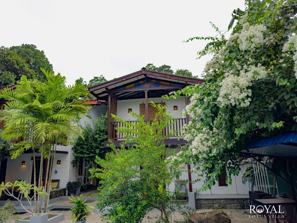 Royal Lotus Villa - Full Villa Rate Unawatuna Exterior photo